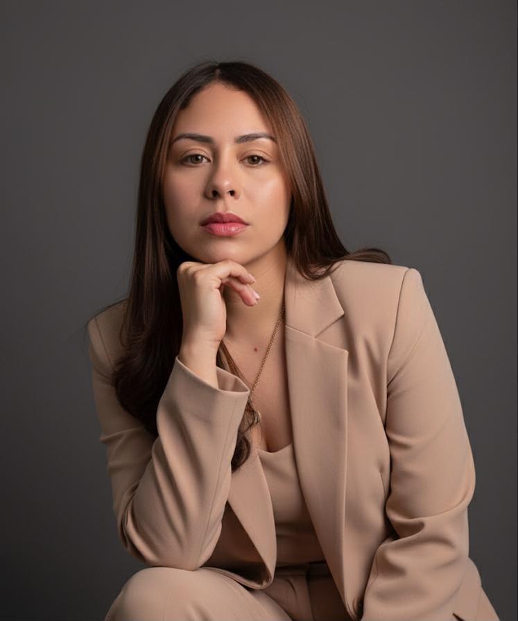 Nathália Coelho em contexto corporativo